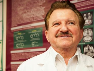Burzynski: The Cancer Cure Cover-Up